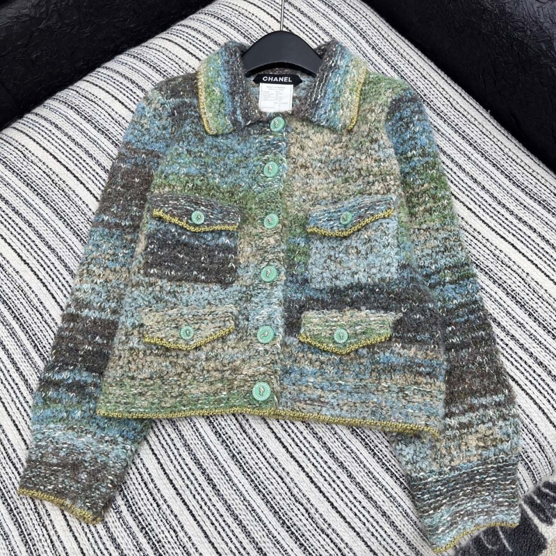 Ch**el outwear